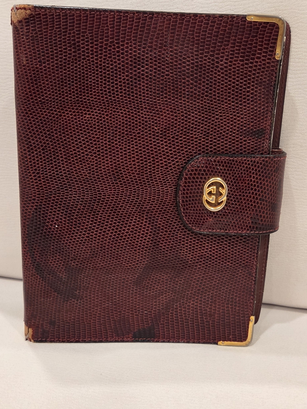 Vintage Gucci Burgundy Lizard-Embossed Leather Agenda Planner Cover With Gold